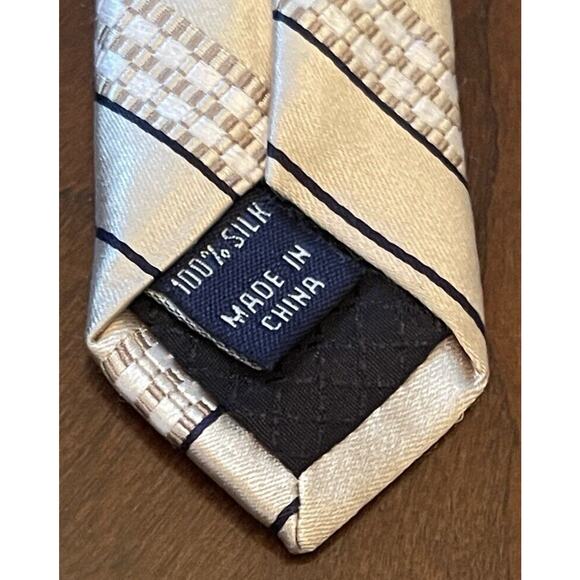 Club Room 100% Silk Men’s Neck Tie Made In China - Picture 7 of 9